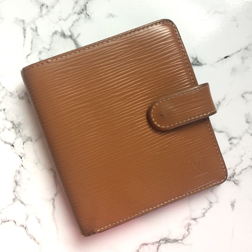 Louis Vuitton Epi Porte Billets Compact Wallet